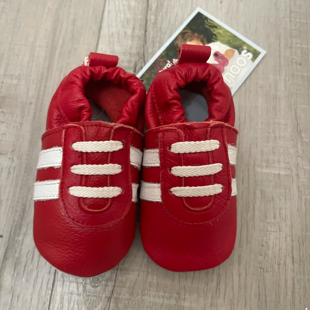 New pair of Toddlers Shooshoos